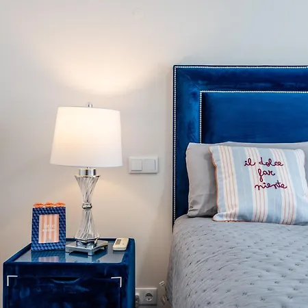 Appartement 2 Quartos Em Com Piscina, 2 Churrasqueiras E Garagem *