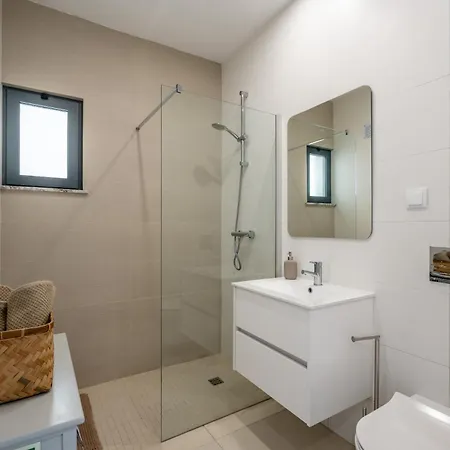 Appartement 2 Quartos Em Com Piscina, 2 Churrasqueiras E Garagem