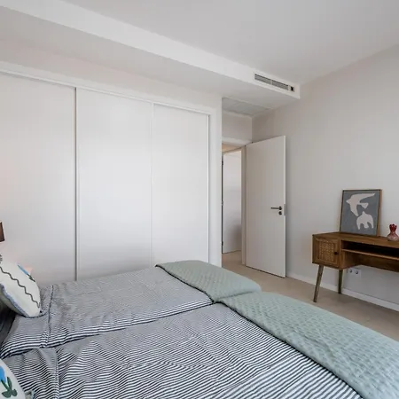 2 Quartos Em Com Piscina, 2 Churrasqueiras E Garagem Appartement